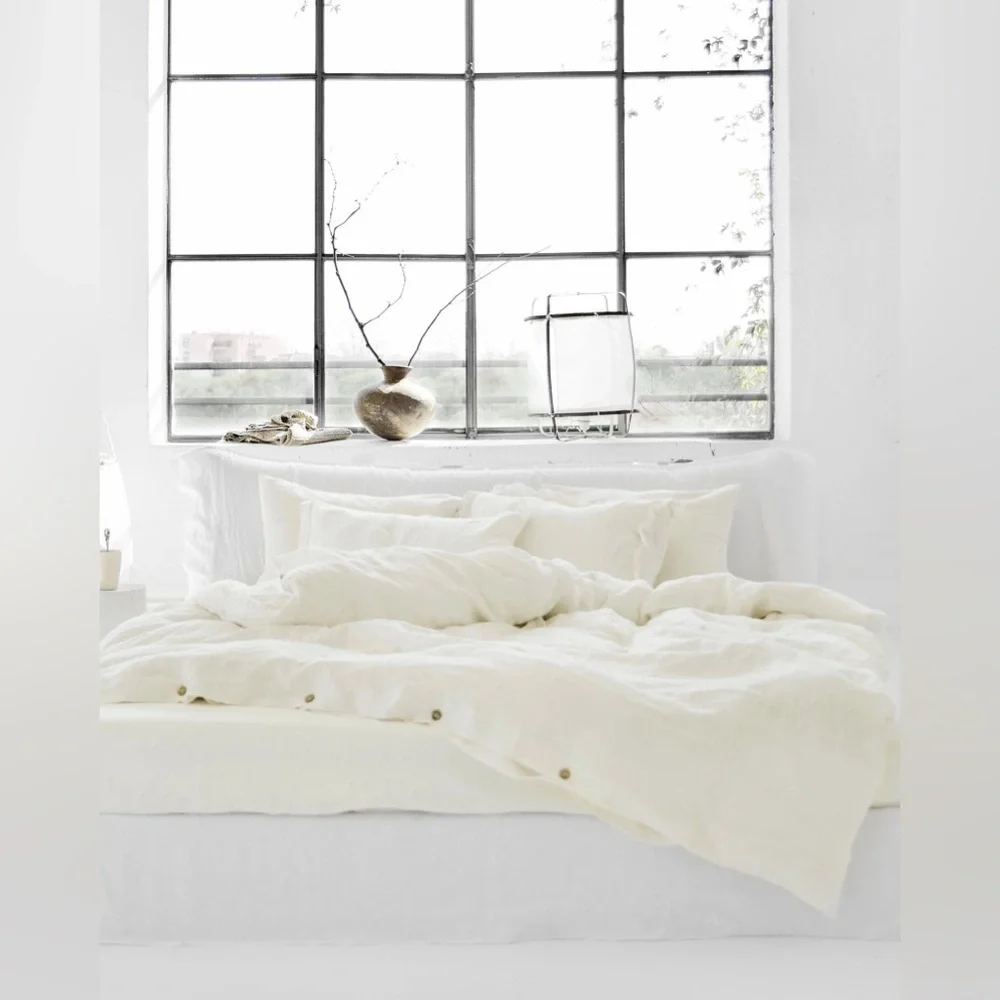 Urban Outfitters x Magic Linen Duvet Cover Size Queen NWT